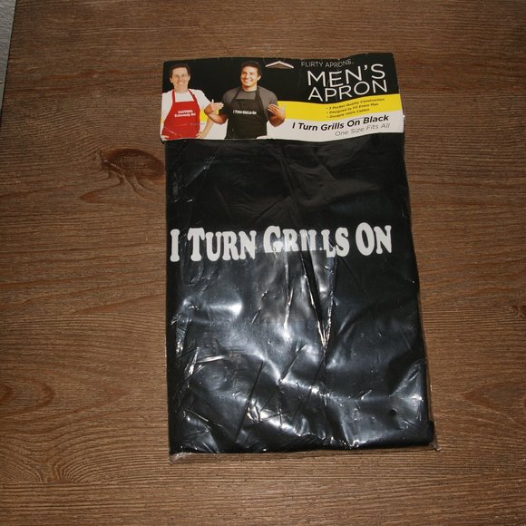 NEW Men's Flirty Aprons I TURN GRILLS ON Black NWT - Picture 2 of 4